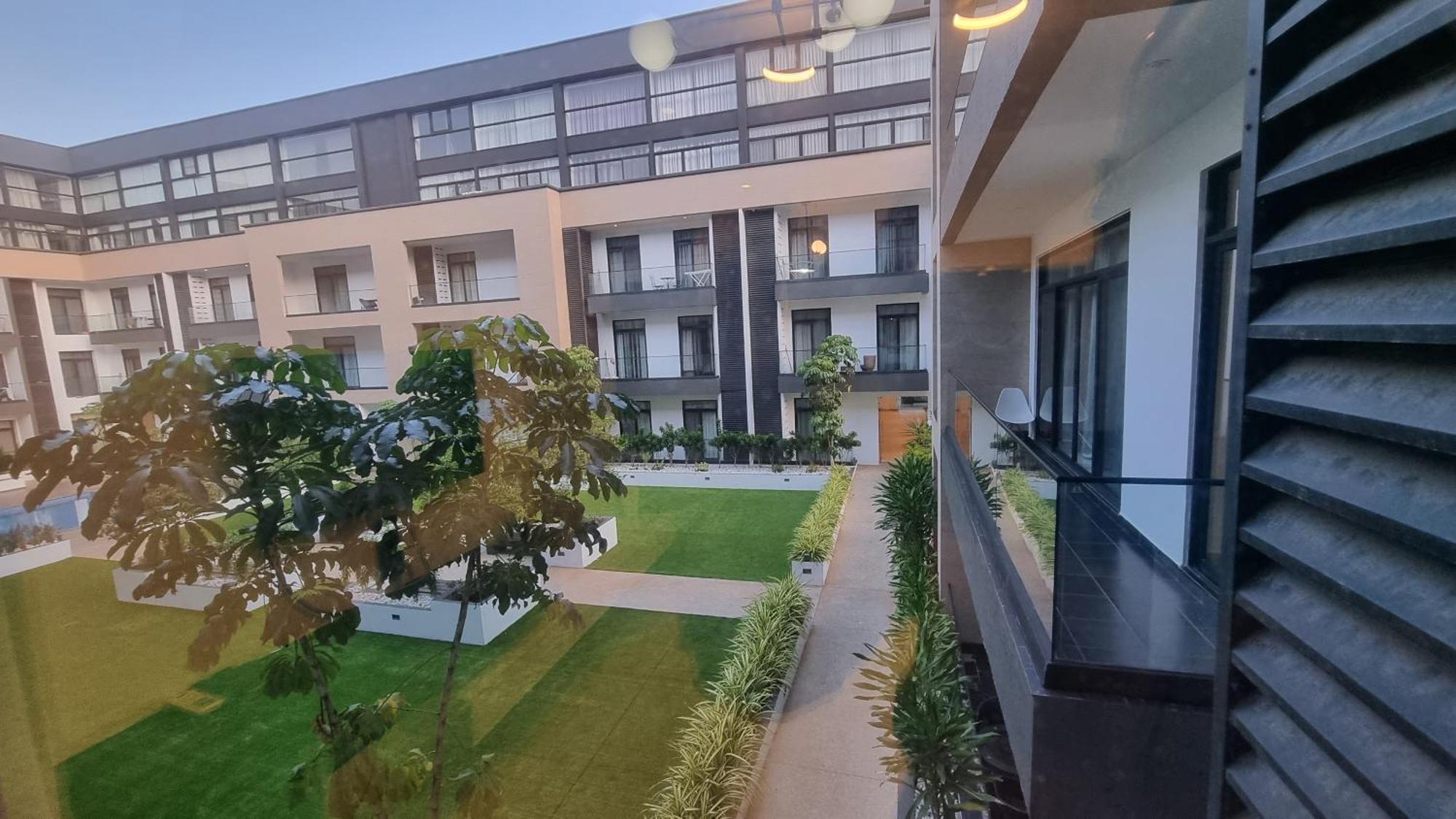 Embassy Gardens Luxury Suites Cpg Accra Exteriör bild